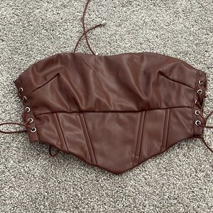 Princess Polly side lace up crop top, Sz 4